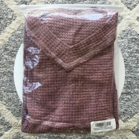 New Long Sleeve Flowing Waffle V-Neck Tunic Swing Top, Size Small - Picture 4 of 5